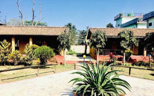 Safari Wildlife Lodge & Camp