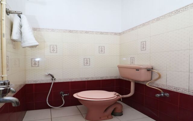 OYO 7359 Hotel Rhino