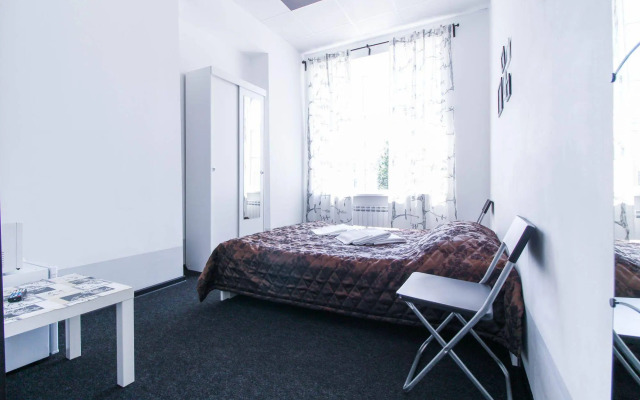 SuperHostel on Mayakovskogo 27