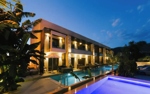 Lan-Go Luxury Living