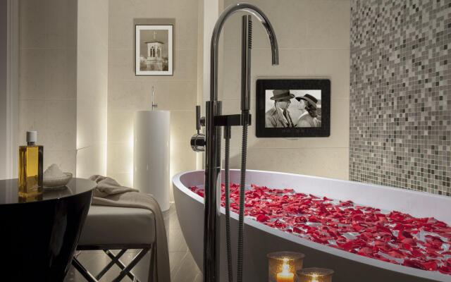 Royal Savoy Hotel & Spa