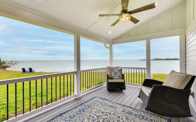 Waterfront Maryland Vacation Home: Private Beach!