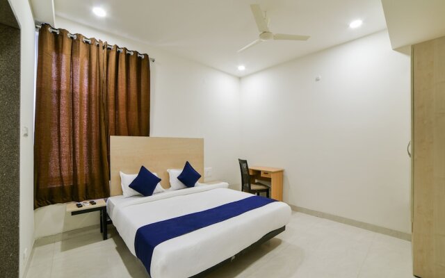 OYO 18833 SilverKey Babylon Whitefields