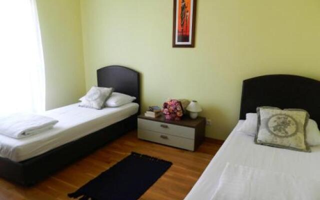 Apartments Smaragdna Villa