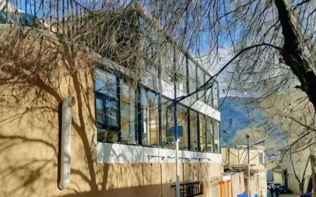 Walking Road Book Courtyard – Exterior – Tongren