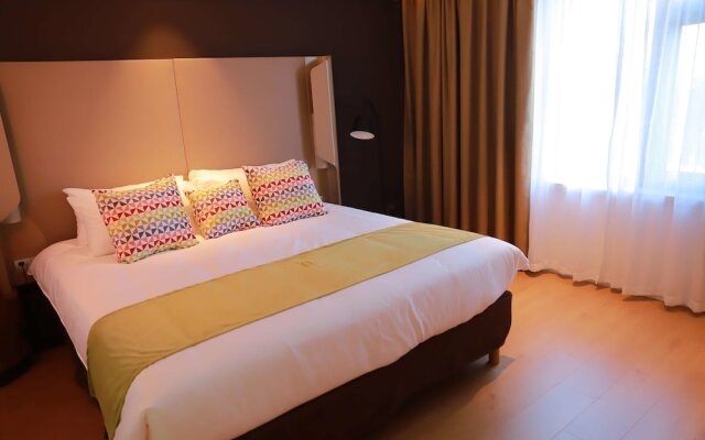 Hotel Campanile Shenyang South Railway Station