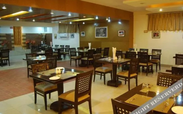 Hotel Nishat View