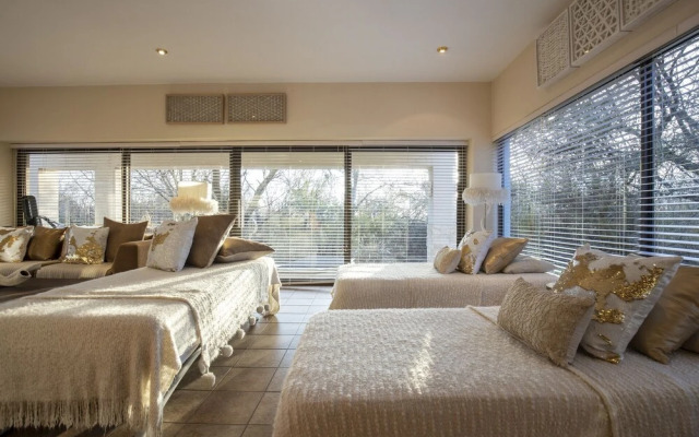 Vaal River YOLO Spaces – Vaal River Bush Lodge