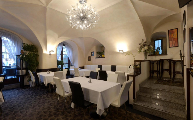 Hotel Grand