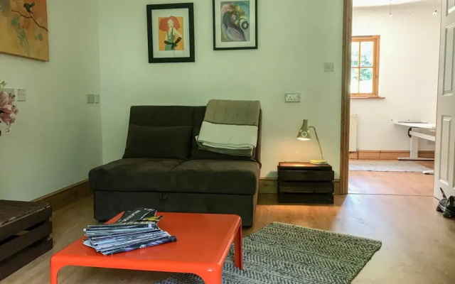 Idyllic Cabin Style House in the Heart of Sussex