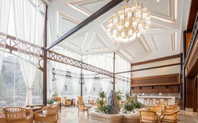 Qingzhaoquan City Shuangquan Resort Hotel
