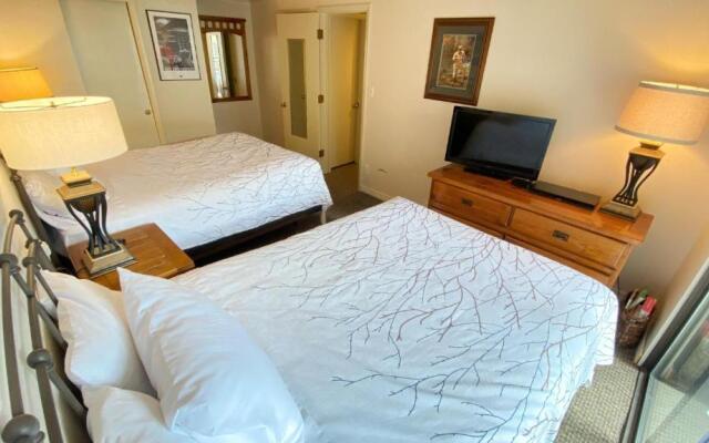 #106 Vail International