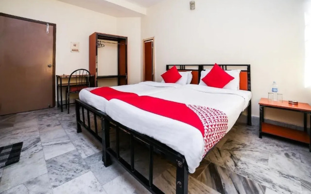 Uttam Guest House