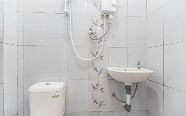 Puspita Guesthouse by Oyo Rooms