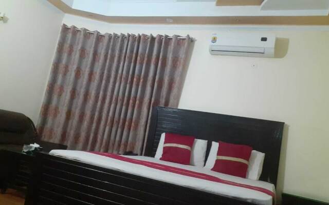 Pak Inn Guest House Gulberg