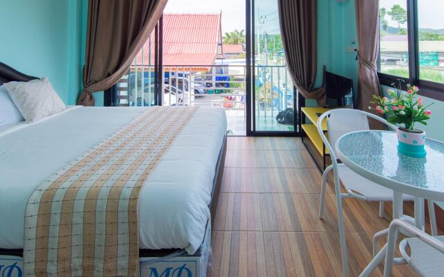 Brown Home Sattahip @ 19