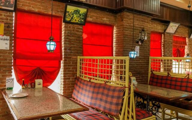 NIDA Rooms Ratchadaphisek Golden Dome Walk