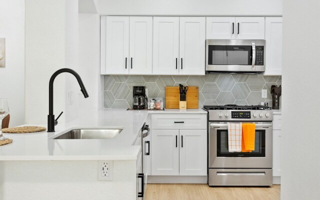 TWO CozySuites Apartment DowntownChandler