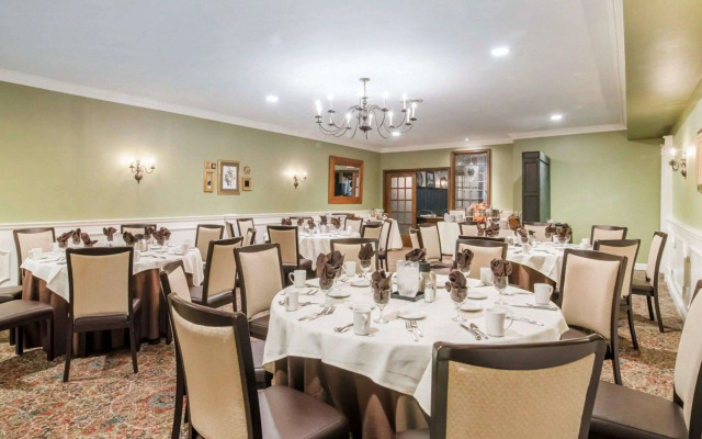 The Century House, an Ascend Collection Hotel