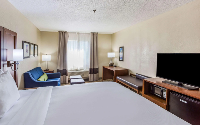 Comfort Inn Charleston South Charleston, WV