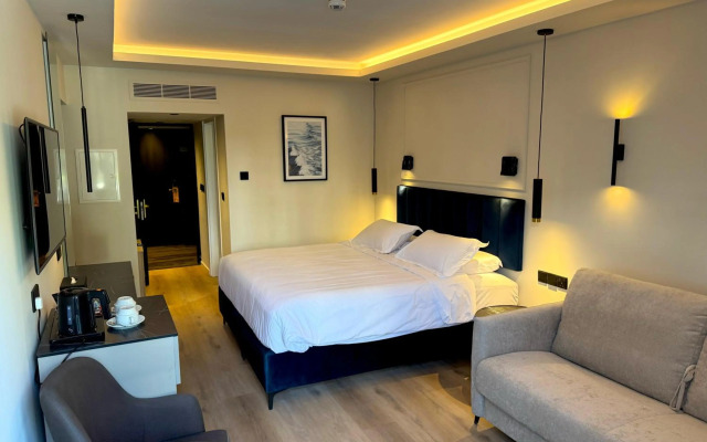 Kapetanios Odysseia Hotel