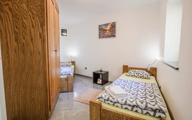 Sleek and Stylish Umag Apartments With Sea View
