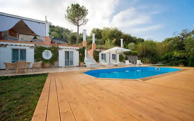 Villa LINARO