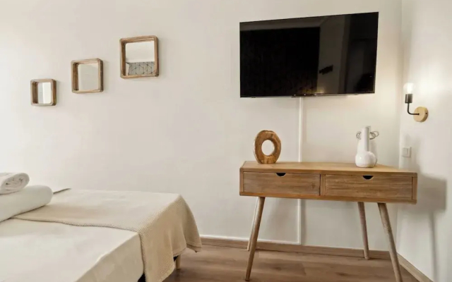 Modern Apartment sea View -2br-4p- Saint-tropez