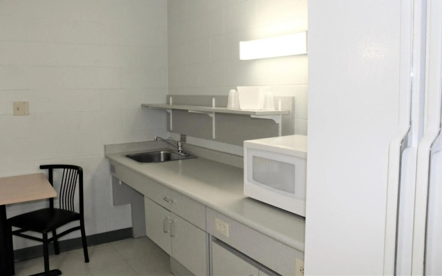 Residence & Conference Centre - Welland