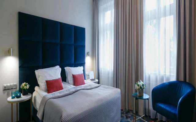 Queen Boutique Hotel