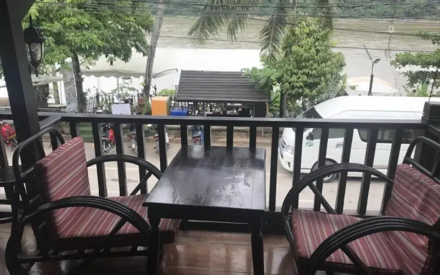 Chitlatda2 Guesthouse