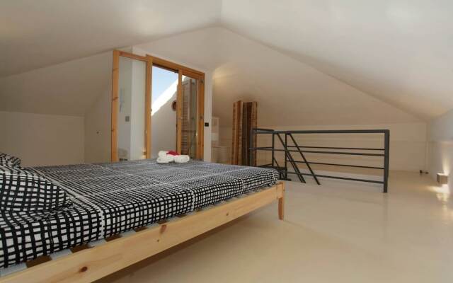 Whole Modern Villa With Pool And Near The Sea