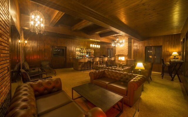 Nedous Hotel