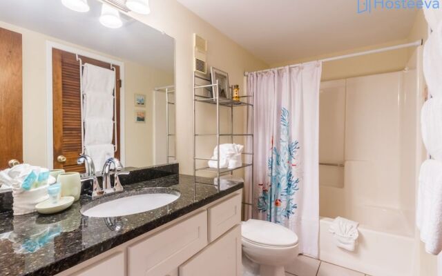 Island Sunrise Condos by Hosteeva