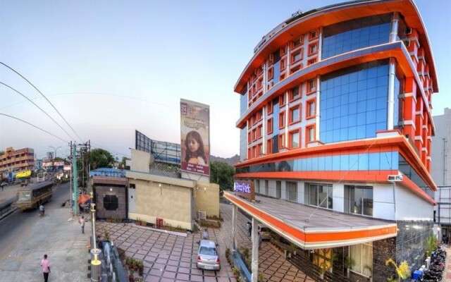 Hotel Benzz Park Vellore
