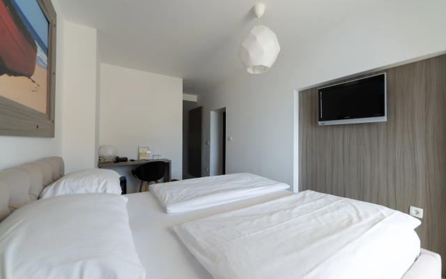 Barbara Piran Beach hotel