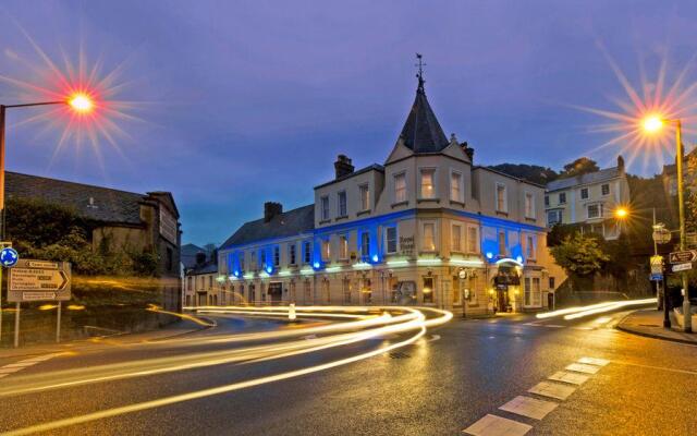Royal Hotel