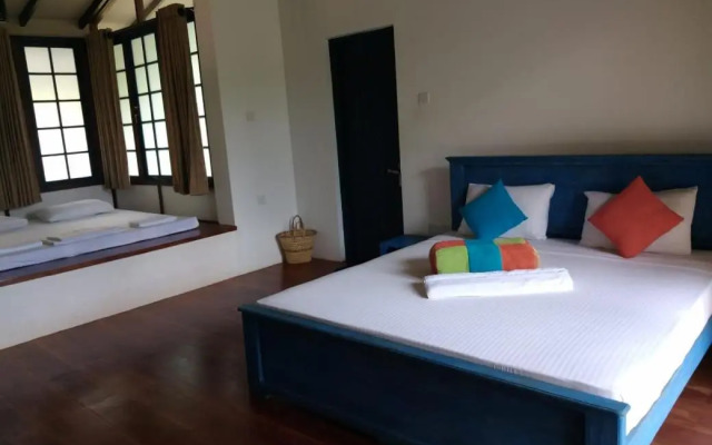 Gaia Lake Bungalow, Kandalama