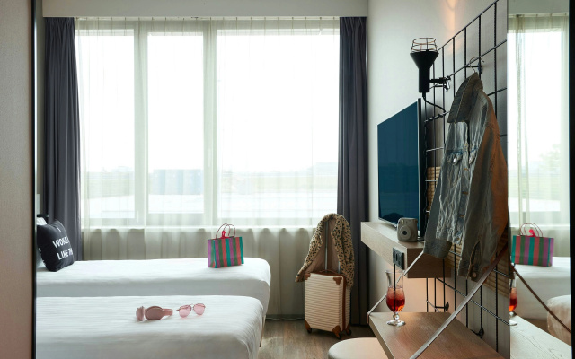 Moxy Amsterdam Schiphol Airport - Image 3