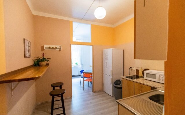 Hostel Dakura