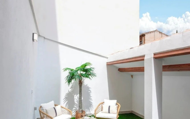 Sophisticated House With Terrace. Plaza del Realejo