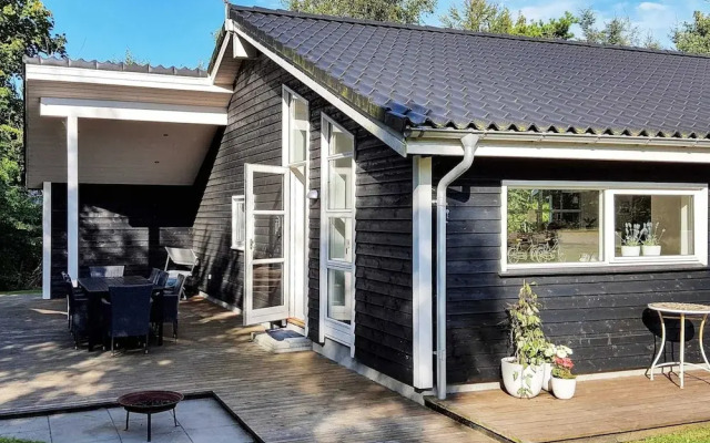 10 Person Holiday Home in Logstor-by Traum