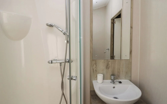 The Three Bears Lodge, Coniston Drive 11