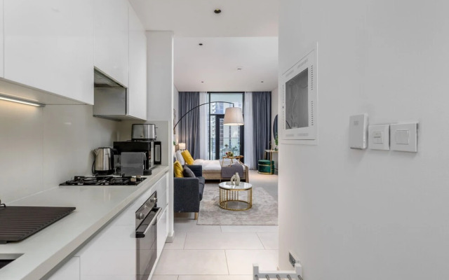 Maison Privee - Premium Studio w/ Burj Khalifa View