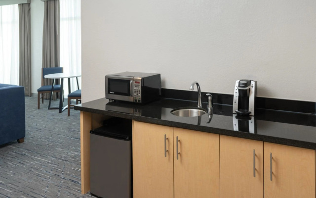 Holiday Inn Express Miami Airport Blue Lagoon Area by IHG