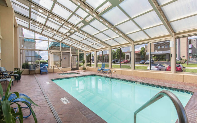 Baymont Inn and Suites Joplin