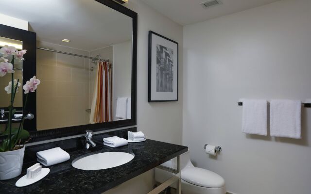 Courtyard by Marriott Panama Metromall