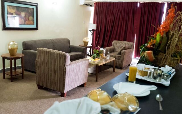 Golden Tulip Essential Kimbima Freetown