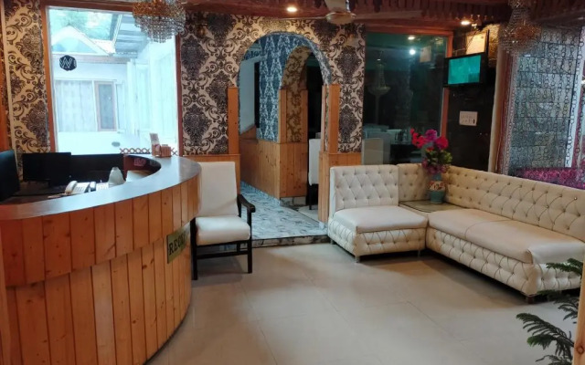 OYO 4529 Hotel Star of Kashmir