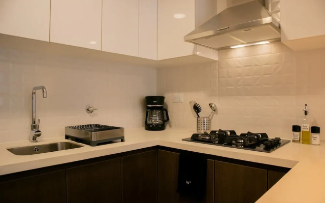 w Impressive 1BR w Balcony in Miraflores